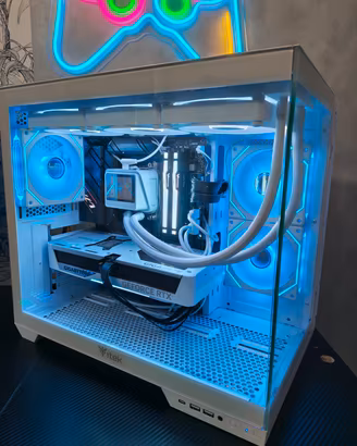 PC Gaming White 9850X3D/RTX 5070/32GB RAM DDR5