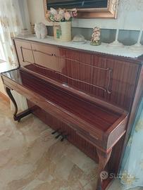 Pianoforte verticale