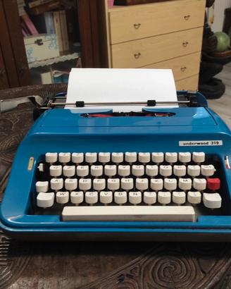 macchina da scrivere vintage Underwood 319 