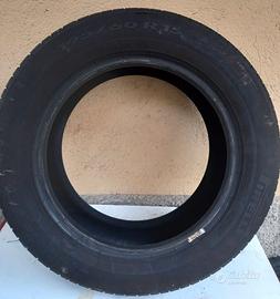 3 Pneumatici Pirelli 195/60 R15 + 2 cerchi KFZ