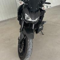 Kawasaki Z900 2017 con 24000km