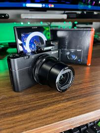 Machina fotografica Sony RX 100 V