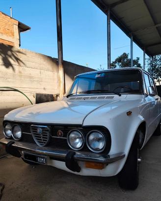 Alfa Romeo Giulia Nuova Super 1300