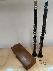 Due clarinetti da restaurare con una custodia