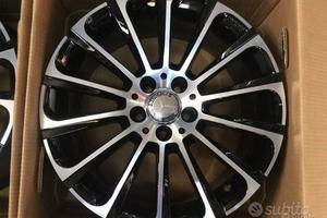Cerchi in lega replica mercedes 19