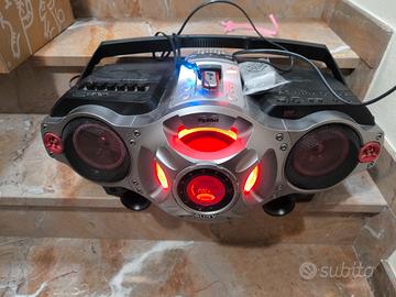 Sony CFD RG880CP Xplod Boombox

CD, cassetta. Radi