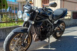 Triumph Street Triple - 2012