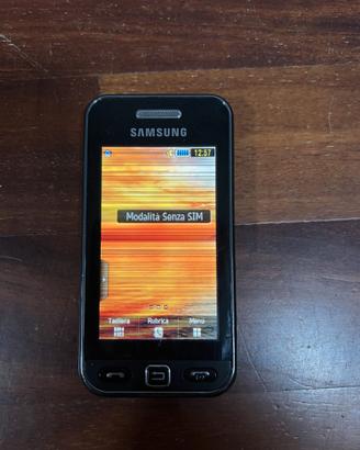 Samsung Star GT-S5230 con caricatore