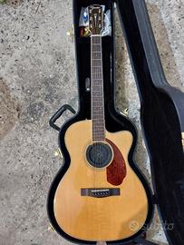 chitarra acustica amplificata Fender