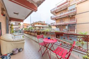 TRILOCALE IN CENTRO CON BOX AUTO