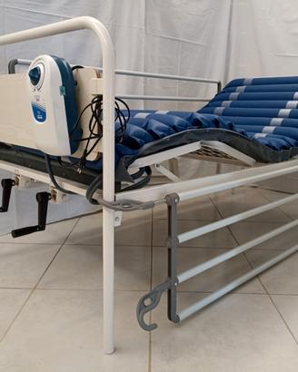 Letto degenza regolabile + materasso antidecubito