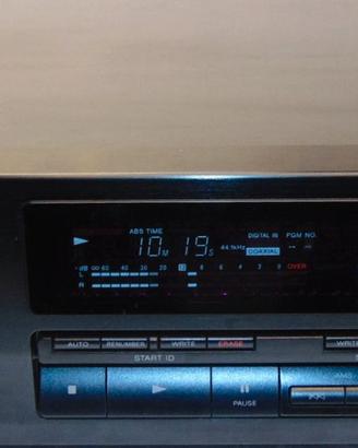 SONY DTC-690 DAT Digitale Audio Recorder