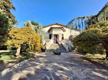 VILLA SINGOLA A CADEO