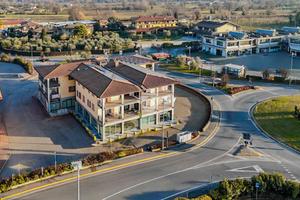 NEGOZIO A MANERBA DEL GARDA