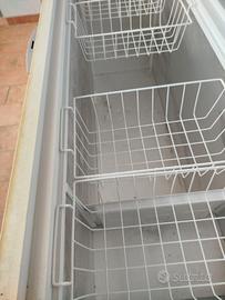 congelatore  marca  Isonse  Deco   da 451 litri