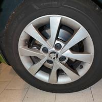 Cerchi e gomme termiche Hankook 175/65 R14 4x100