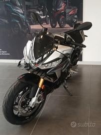 Aprilia Tuono V4 1100 Sede Alba