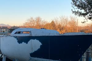 Scafo barca Gib Sea vela da restaurare 7.5m