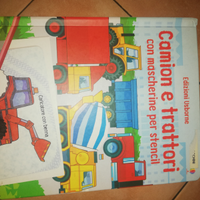 Libro con maschere per disegno