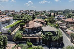 VILLA SINGOLA A ANGUILLARA SABAZIA