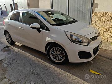 Kia Rio 1.4 crdi Euro 6 diesel