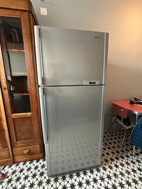 Frigorifero Samsung RT62ZAMT grande