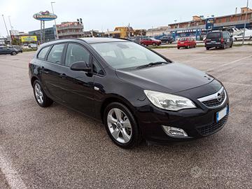 Opel Astra 1.7 CDTI 110CV Station Wagon Cosmo