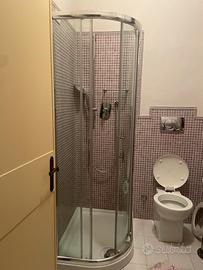 Box doccia com accessori