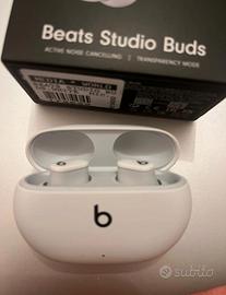 Beats Studio Buds 