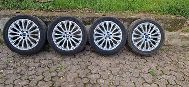 Cerchi il lega Ford
