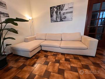 Divano ad angolo 3 posti con chaise longue