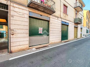 NEGOZIO A CODOGNO