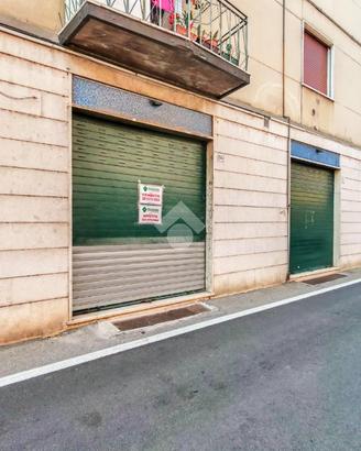NEGOZIO A CODOGNO