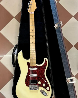 CHITARRA ELETTRICA CUSTOM CON CUSTODIA
