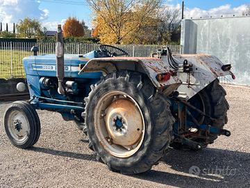 Trattore FORD 3600