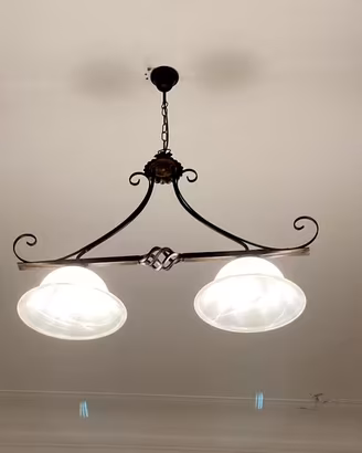 lampadario in ferro battuto