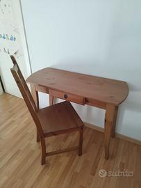 Armadio Leksvik , comò e scrivania con sedia