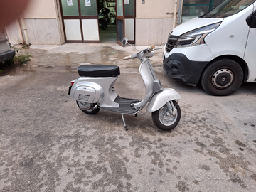 Vespa 50 special
