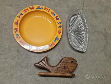 Lotto vintage: piatto bimbi, centrotavola vetro e 