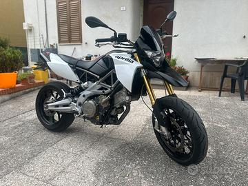 Aprilia Dorsoduro 750