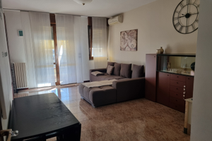 Trilocale termoautonomo zona via Barbieri