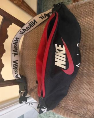 Marsupio Nike Air Heritage Unisex - Nero e Rosso