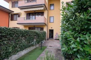 TRILOCALE ARREDATO CON BOX E CANTINA