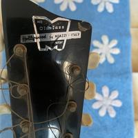 Vecchia chitarra Meazzi