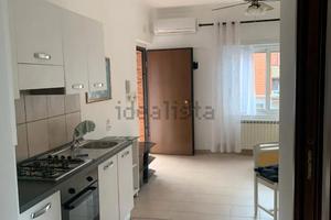 Ostia levante bilocale arredato