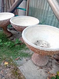 tris di fioriere a coppa in cemento e graniglia