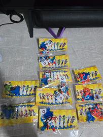 eroi marvel ovetto kinnder