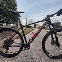 Mountain-bike Bottecchia Stelvio 27.5 hard tail.