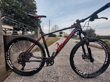 Mountain-bike Bottecchia Stelvio 27.5 hard tail.