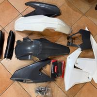 Kit platiche completo fantic xe 125